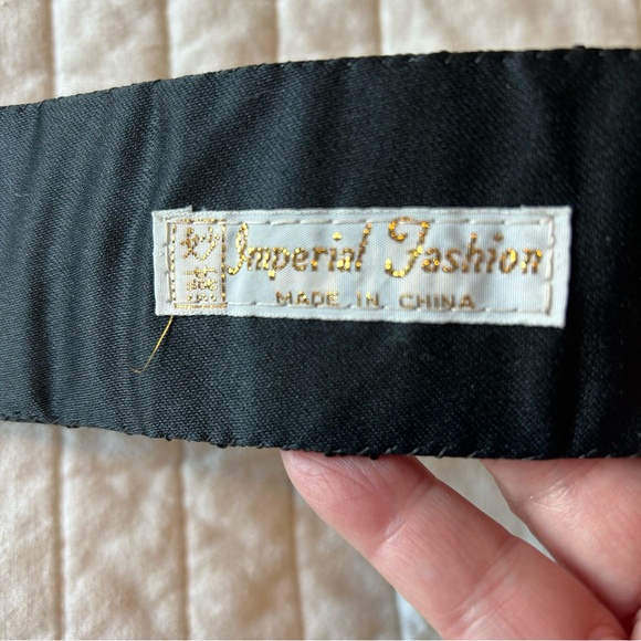 Imperial Fashion Beaded Sequin Slide Belt. 36” length. - Picture 10 of 14